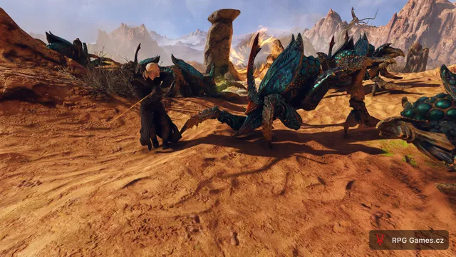 Geralt bojuje s píseční krabi v pouštním světě, Zaklínač 3