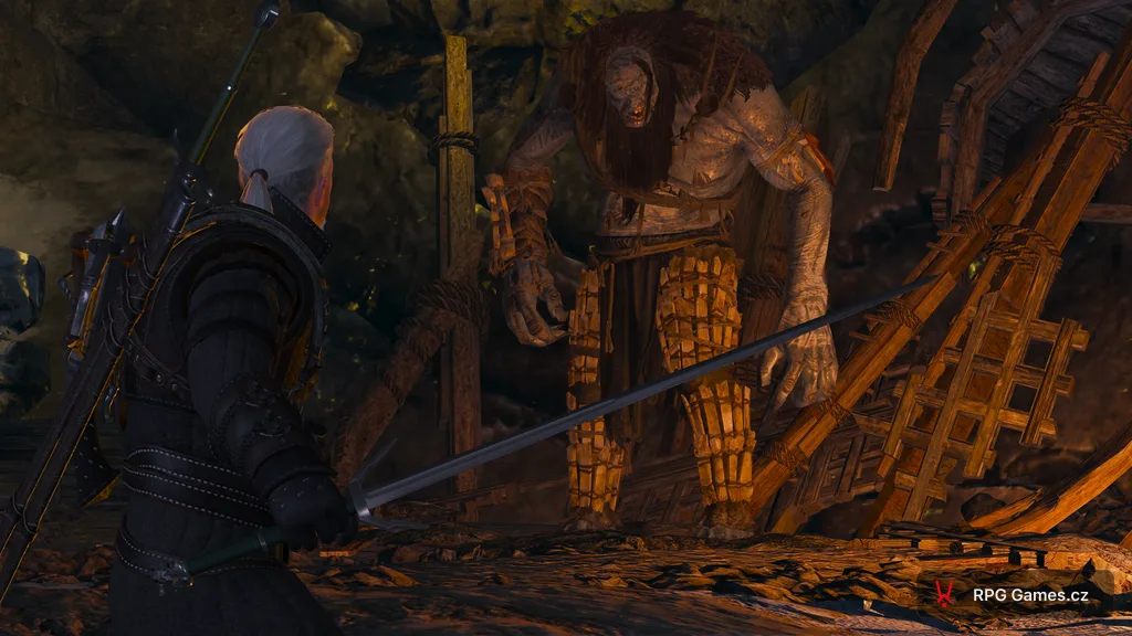 Geralt se stříbrným mečem proti ledovému obrovi v jeskyni na Undviku, Zaklínač 3