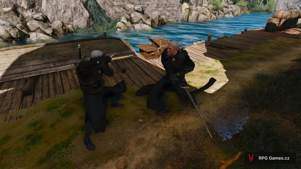 Šotek v Geraltově podobě pije lektvar, Geralt stojí naproti u řeky, Zaklínač 3