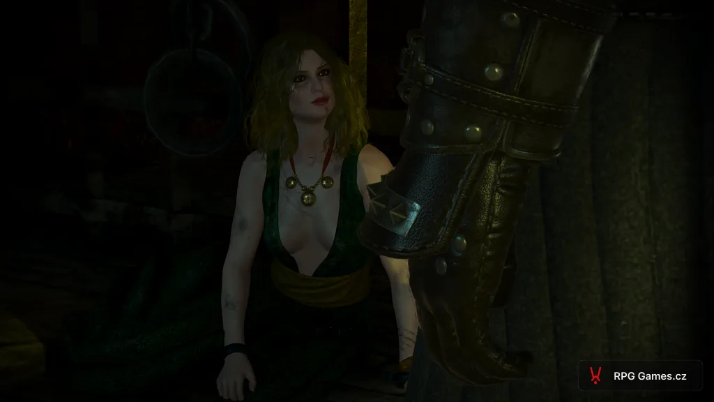 Geralt u zraněné Margarity v cele Deireadh, quest Útěk z vězení, Zaklínač 3