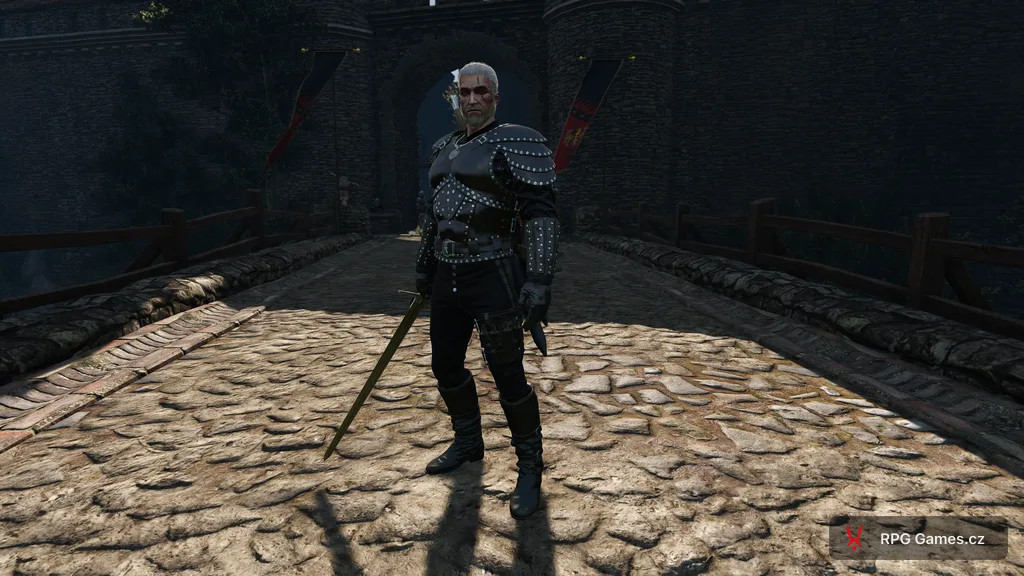 Geralt ve velmistrovské zapomenuté vlčí zbroji s ocelovým mečem, Zaklínač 3