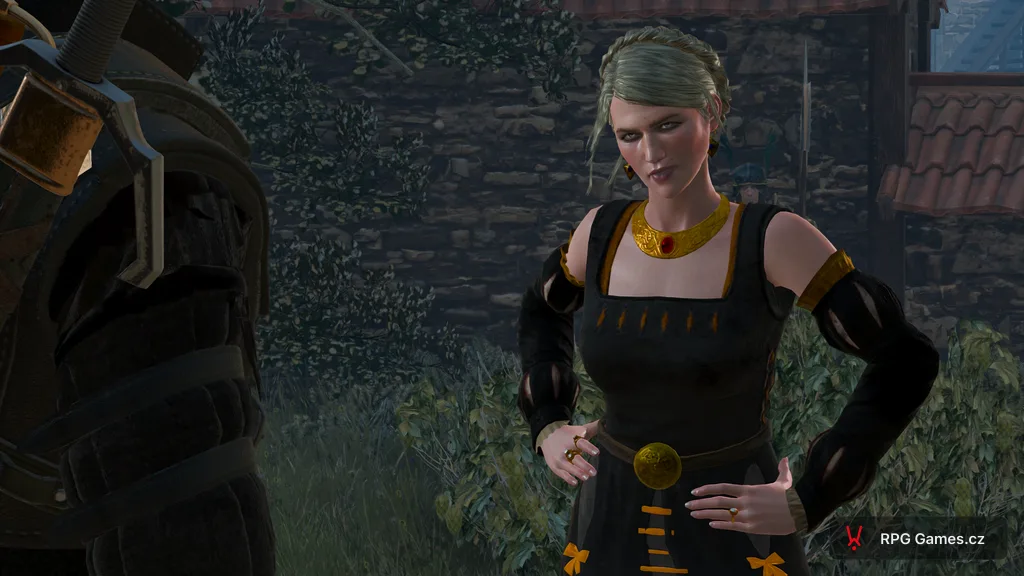 Rosa var Attre v černých šatech na dvoře sídla var Attre, Geralt v popředí, Zaklínač 3